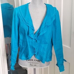 Laura Petites 100 % linen blazer. Ruffles neckline Size 12. EUC
